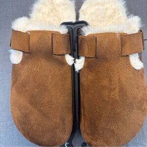 Secret Treasures Brown Moccasins with Cream Lining